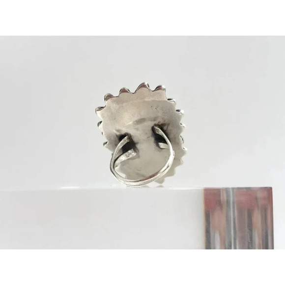 Southwest Style Mother of Pearl Vintage Freeform Wavy Vintage Ring - sz 7 - Picture 4 of 10